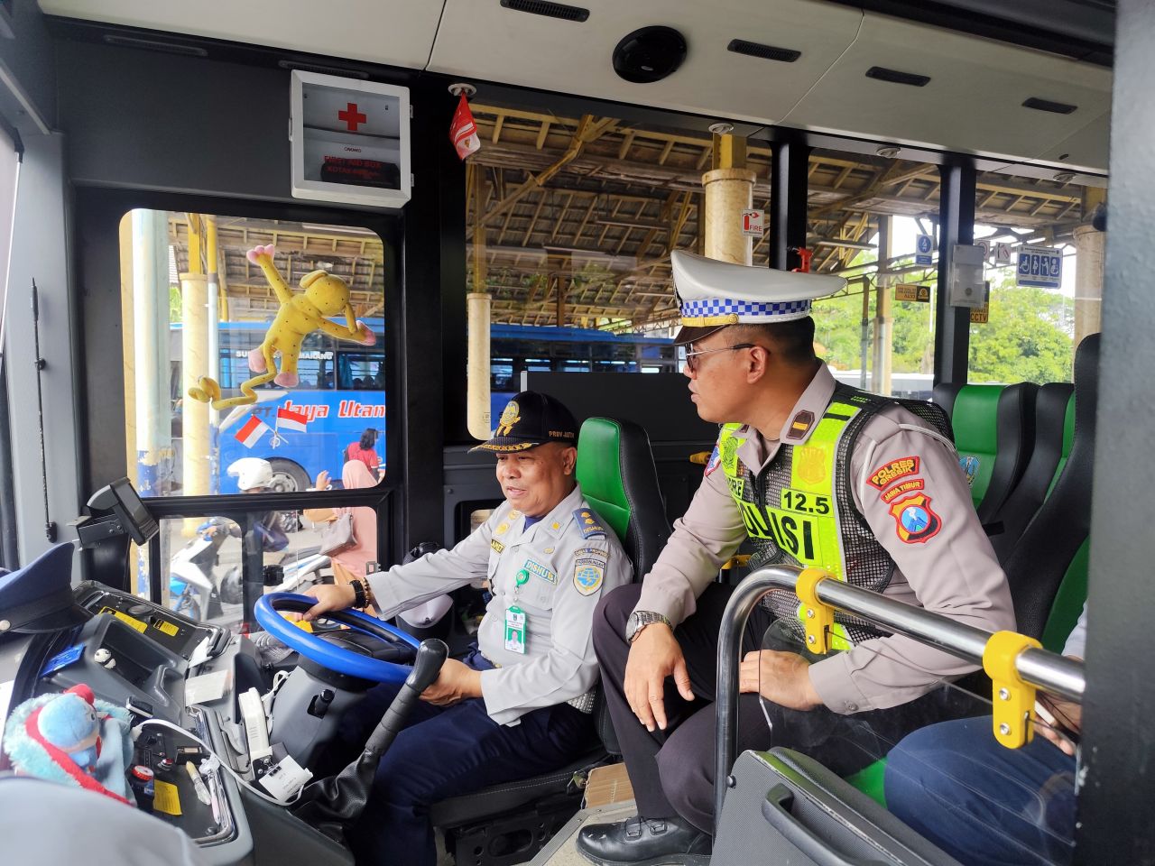 Jelang Nataru Polisi Gelar Ramcheck Armada Bus