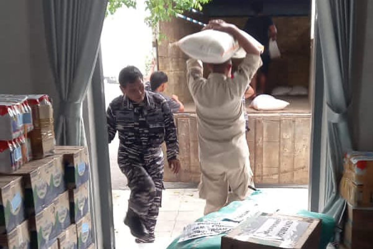 Lanal Tegal Kirim Bantuan Untuk Korban Bencana Aceh dan Sumatra