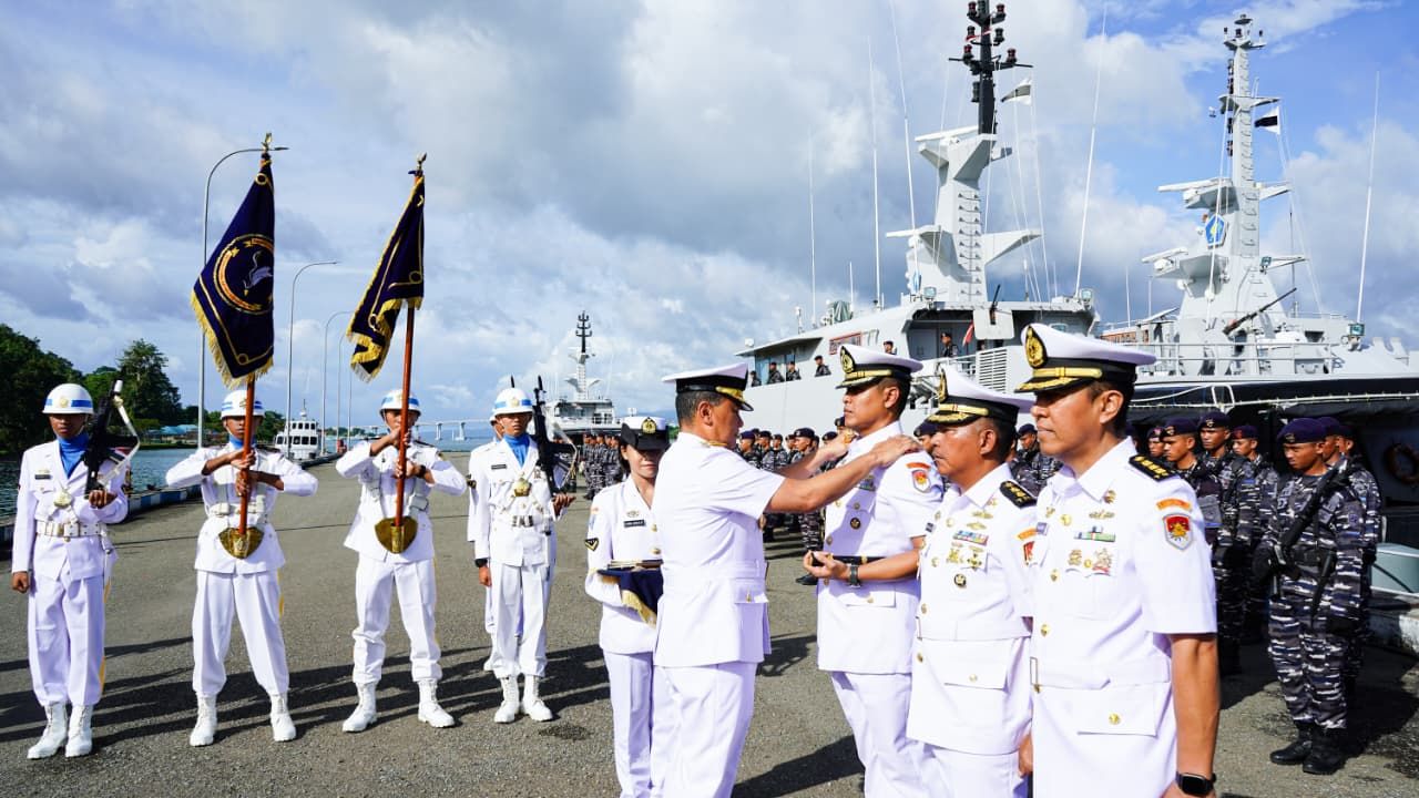 Peresmian Sathantai dan Detasemen Intel Kodaeral lX