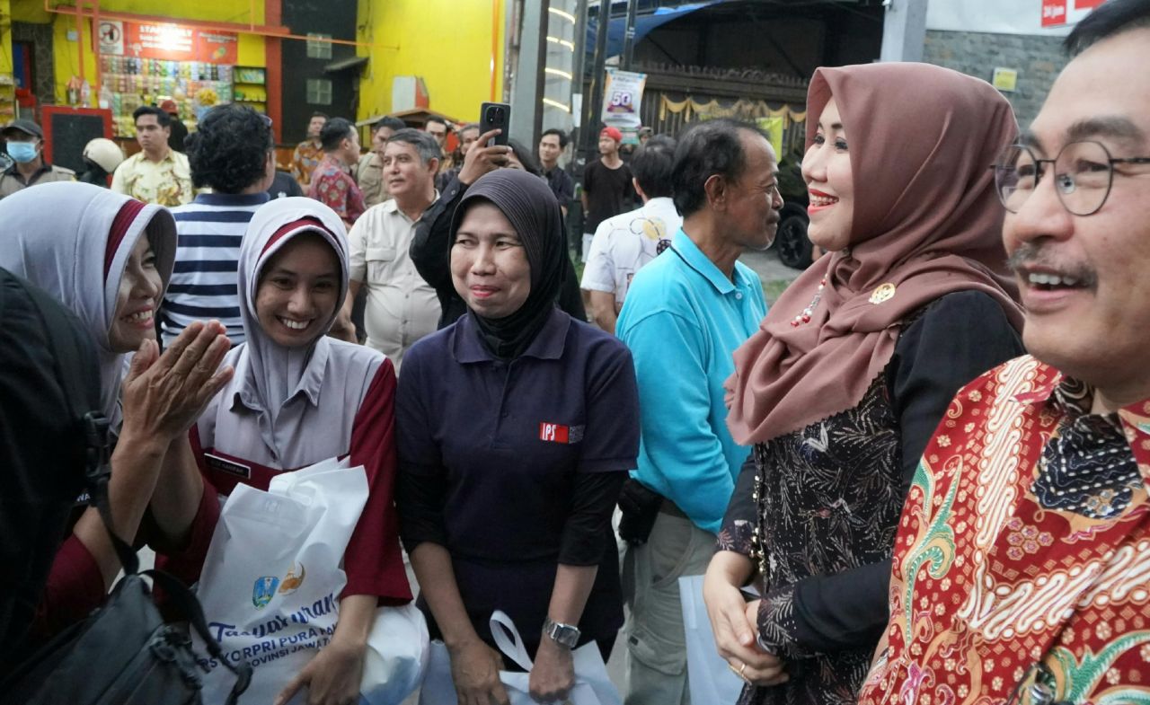 Lia Istifhama saat turun ke masyarakat