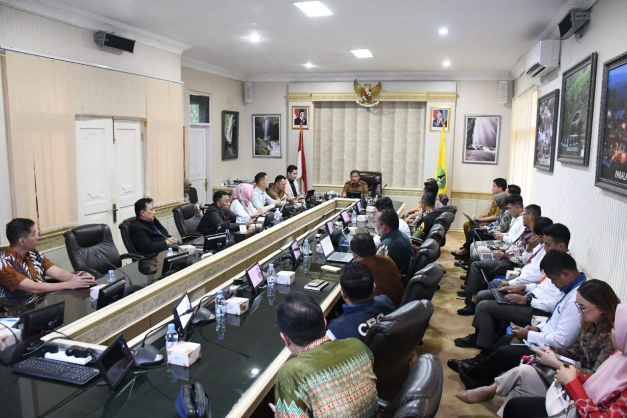 Pemkab Majalengka–OJK Cirebon Perkuat Sinergi Dorong Literasi Keuangan dan KUR