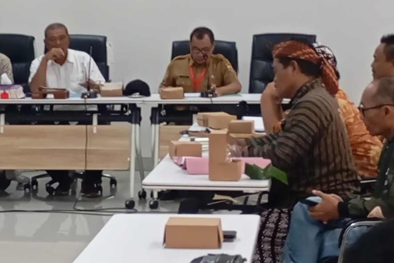 Presidium Gunung Slamet Geruduk Kantor DPRD Pemalang Pertanyakan Kerusakan Alam