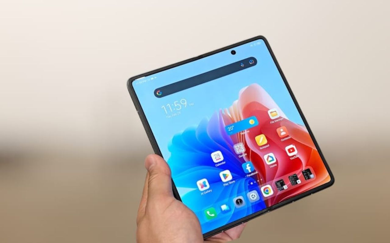 Tecno Phantom V Fold