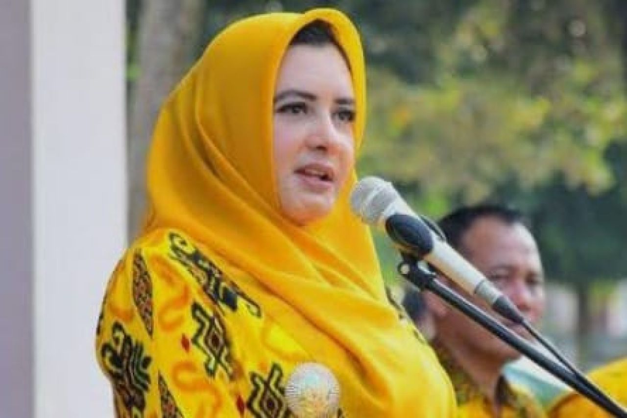 Bupati Pekalongan Fadia Arafiq