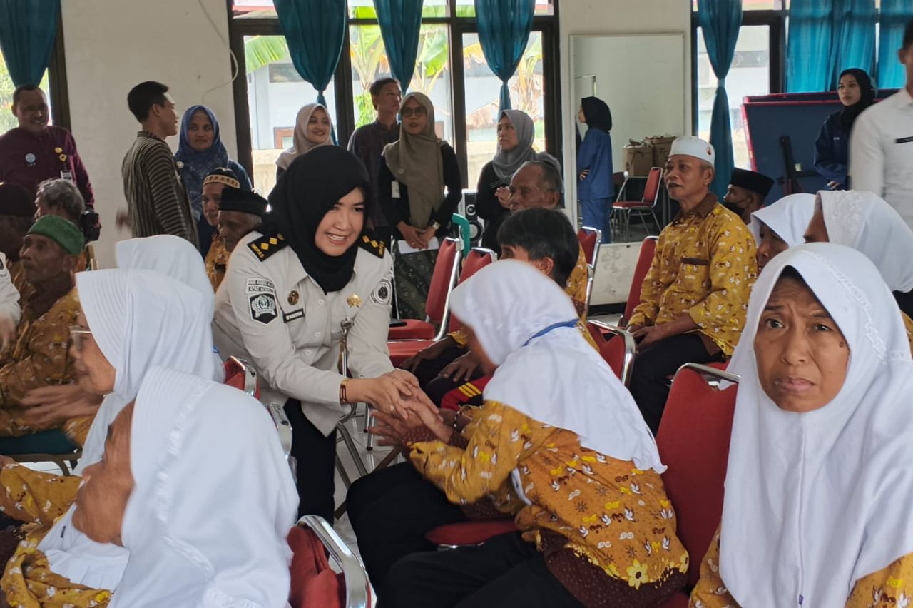 Bakti sosial Lapas Kendal