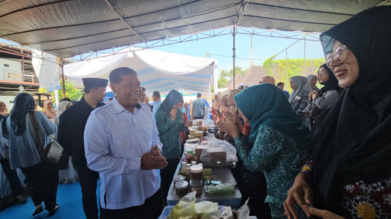 Bupati Majalengka Apresiasi Bazar Ramadan, Bantu Warga Dapatkan Sembako Murah