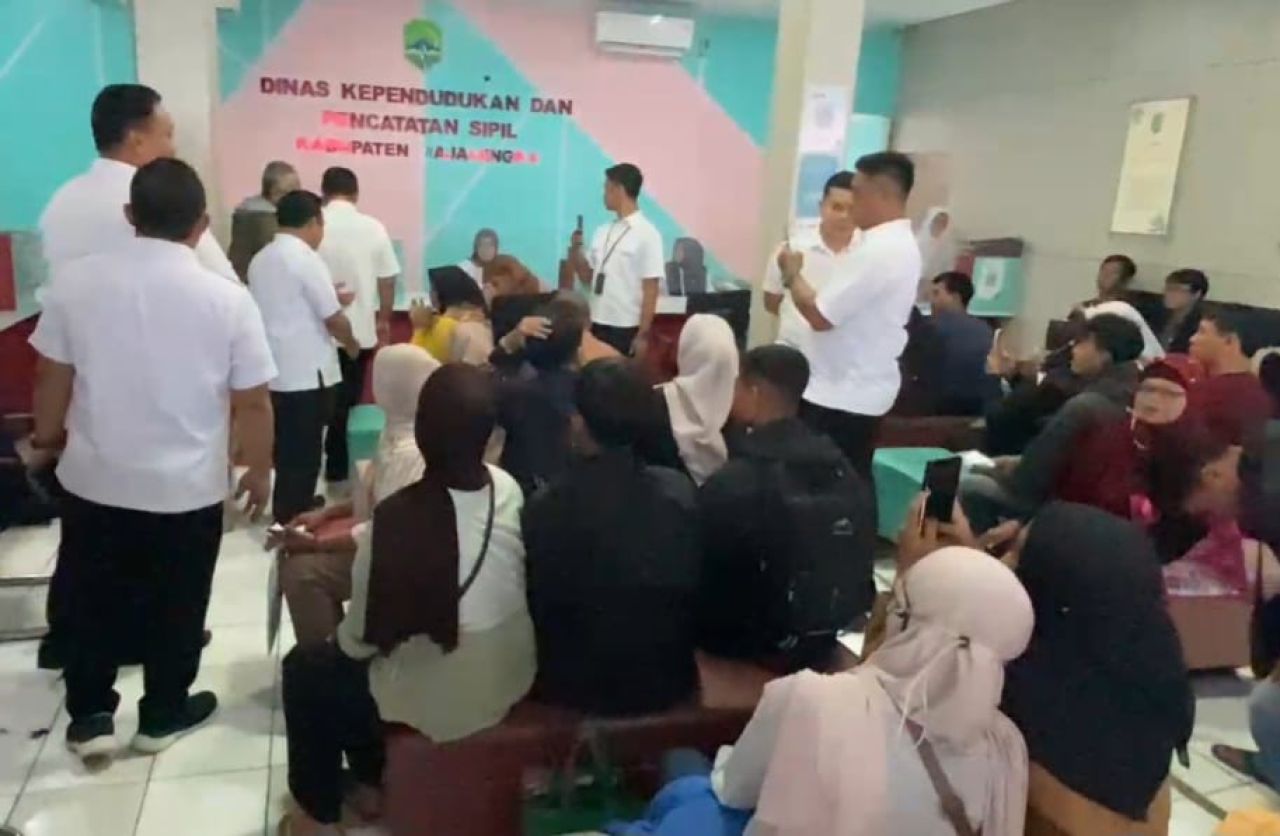 Hari Pertama Kerja, Bupati Majalengka Sidak Sejumlah Kantor Pelayanan Publik