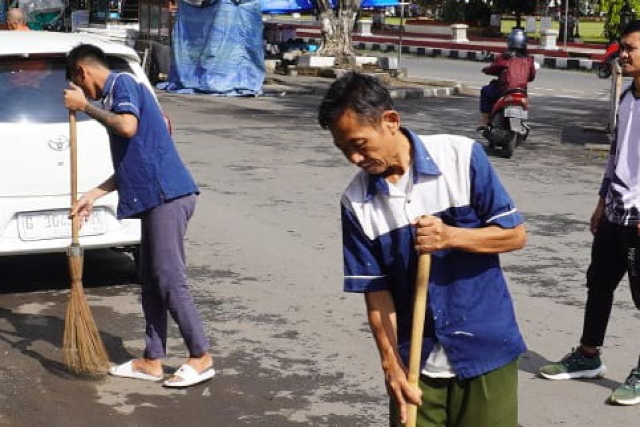 Peduli Lingkungan, Rutan Pemalang Gelar Bakti Sosial Bersih Lingkungan Pemasyarakatan