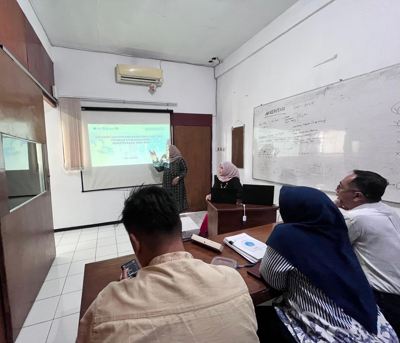 Workshop Kurikulum OBE Unipra