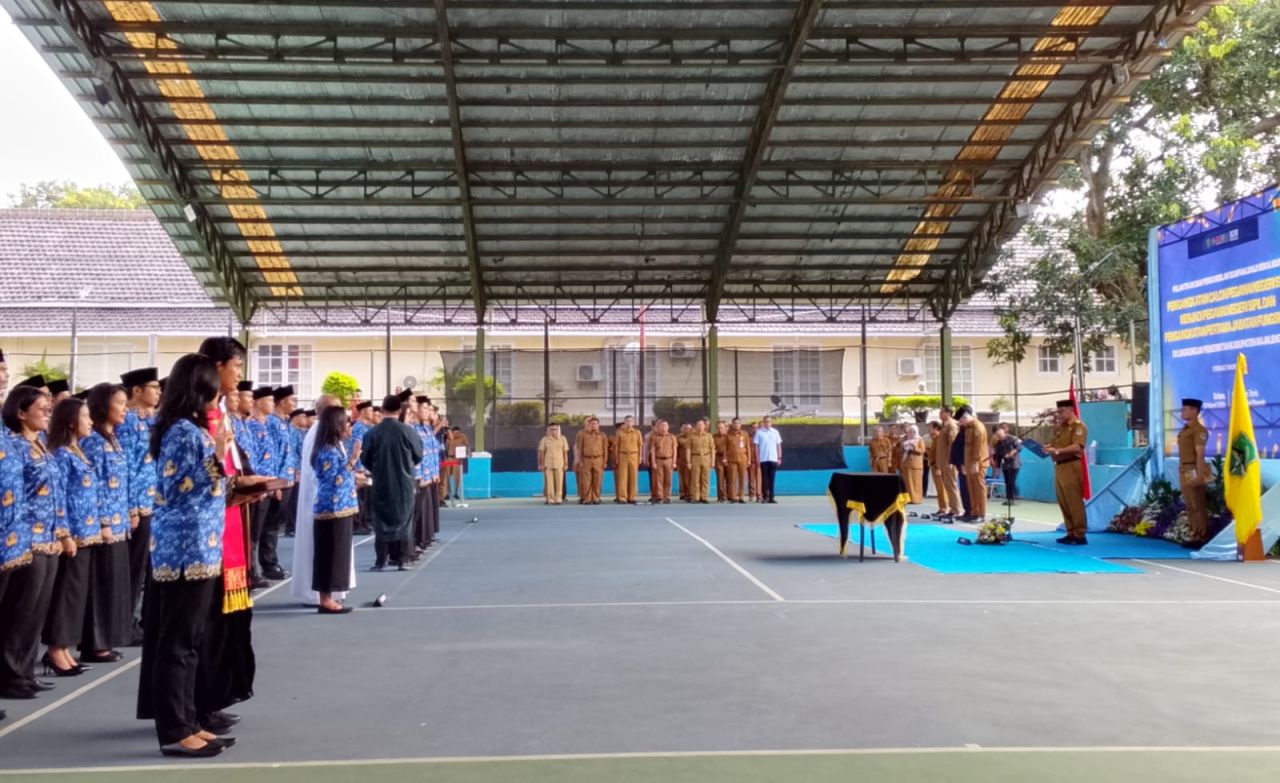 Bupati Majalengka Lantik 445 PNS, Tekankan ASN Berakhlak dan Profesional