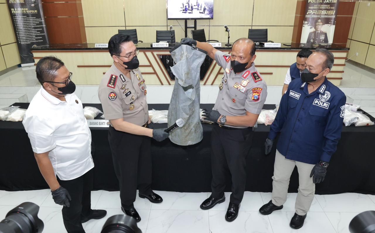 Polisi lakukan ujicoba temuan dugaan narkoba