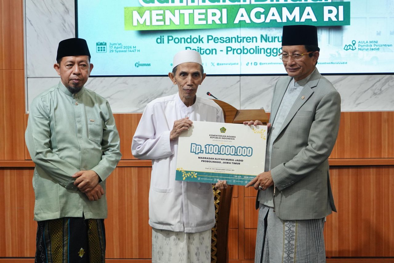 Menag Dua Hari di Jatim Tekankan Pembinaan Akhlak Generasi Bangsa