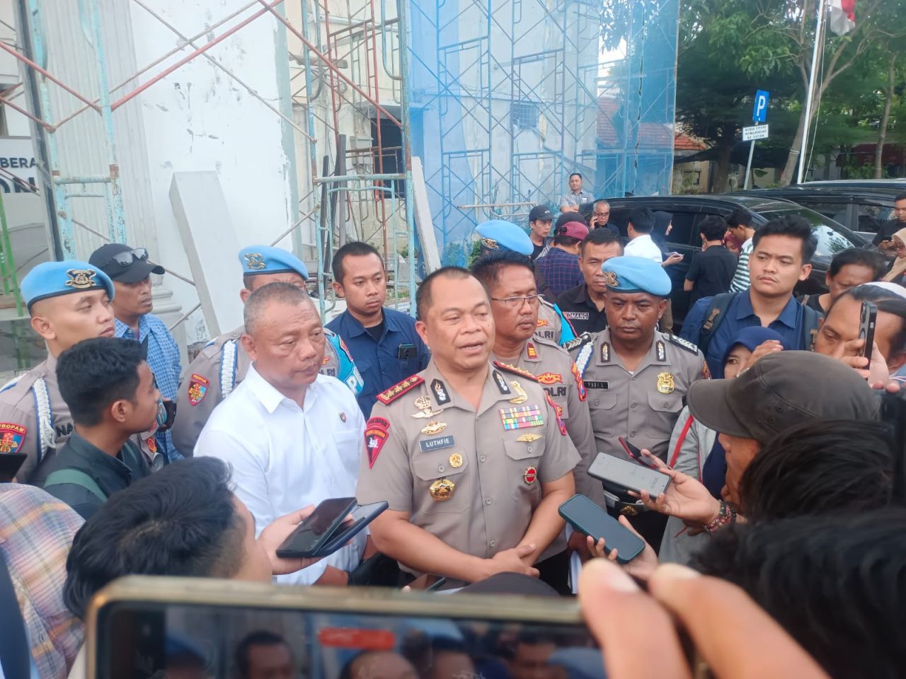 Kapolrestabes Surabaya, Luthfie Sulistiawan