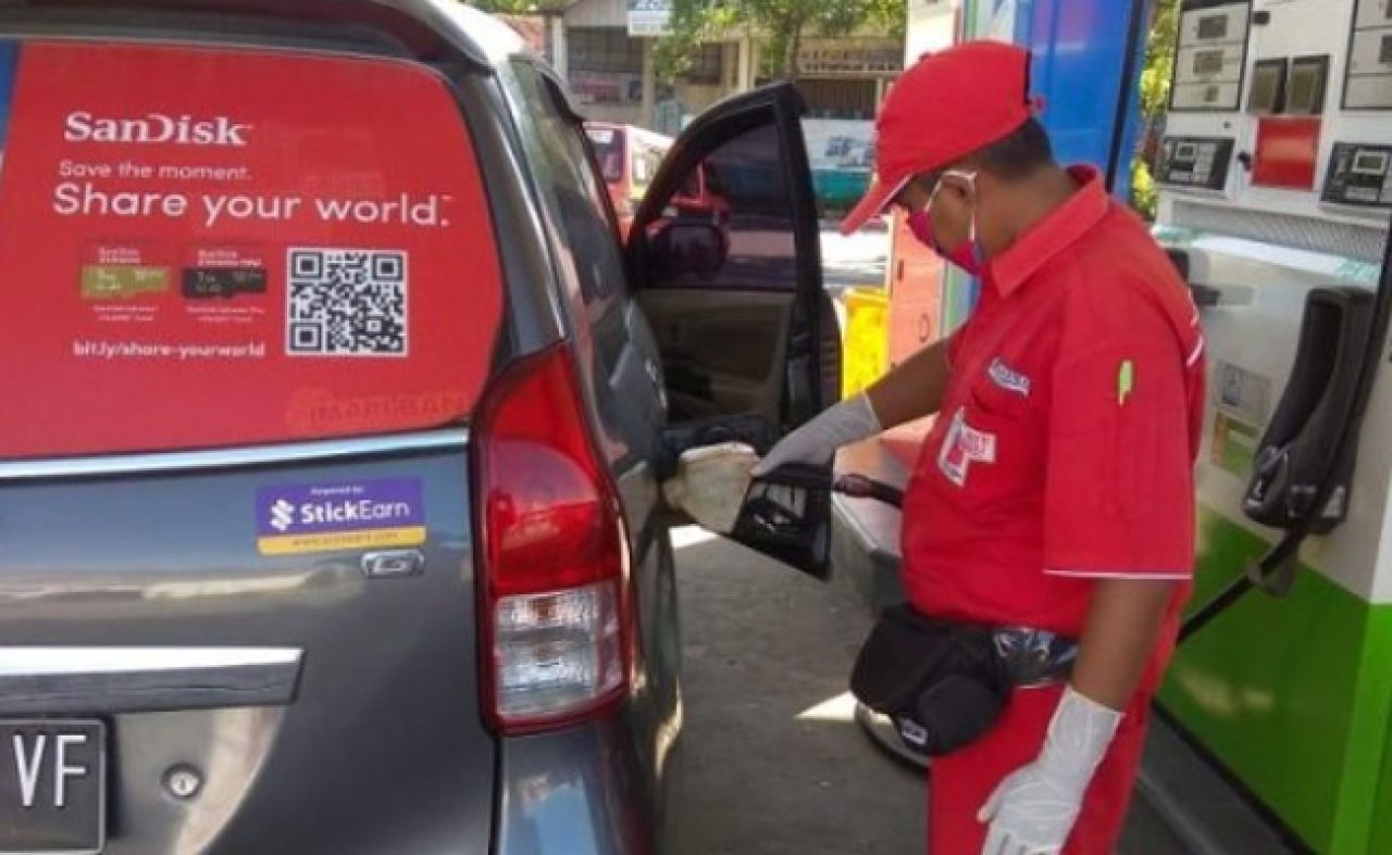 Pengemudi Mobil Online Pemalang Pasrah dengan Kenaikan Pertamax