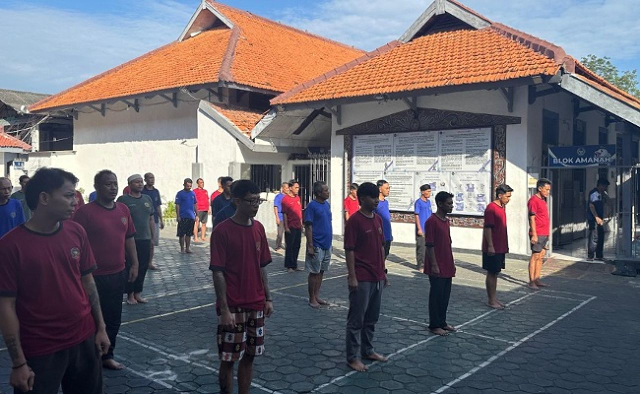 Apel Pagi dan Senam Bersama