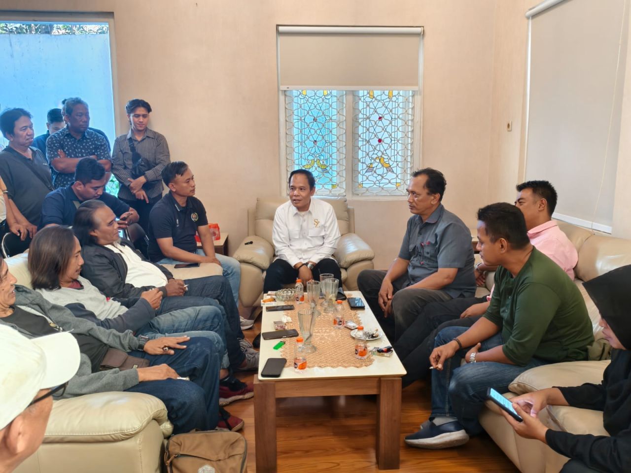‎Silaturahmi Bersama Insan Pers, Ketua DPRD Surabaya Tekankan Peran Media dalam Edukasi Publik