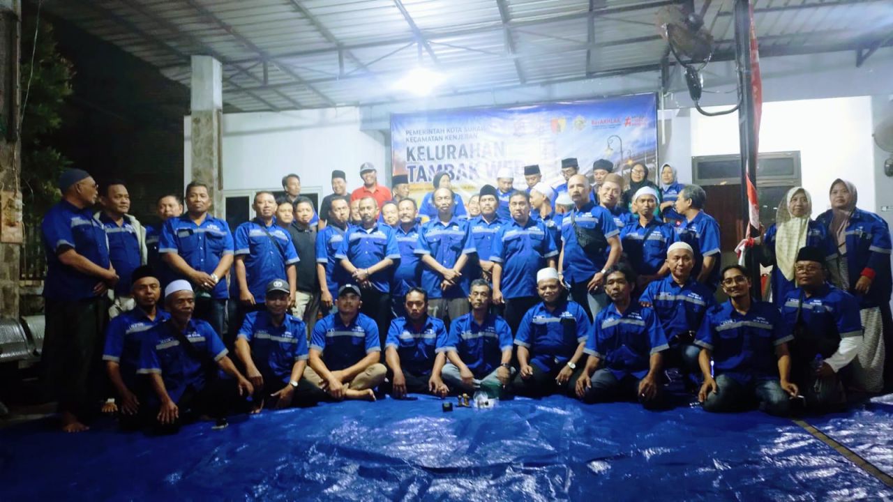 Pengurus RT RW serta LPMK di Kelurahan Tambak Wedi