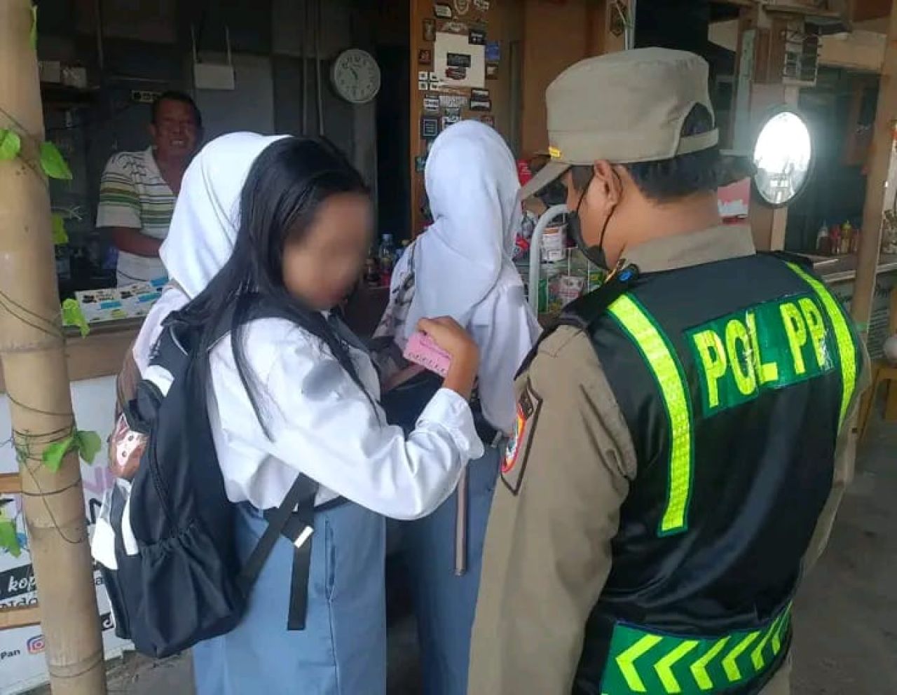 Satpol PP Pemalang razia siswa bolos sekolah