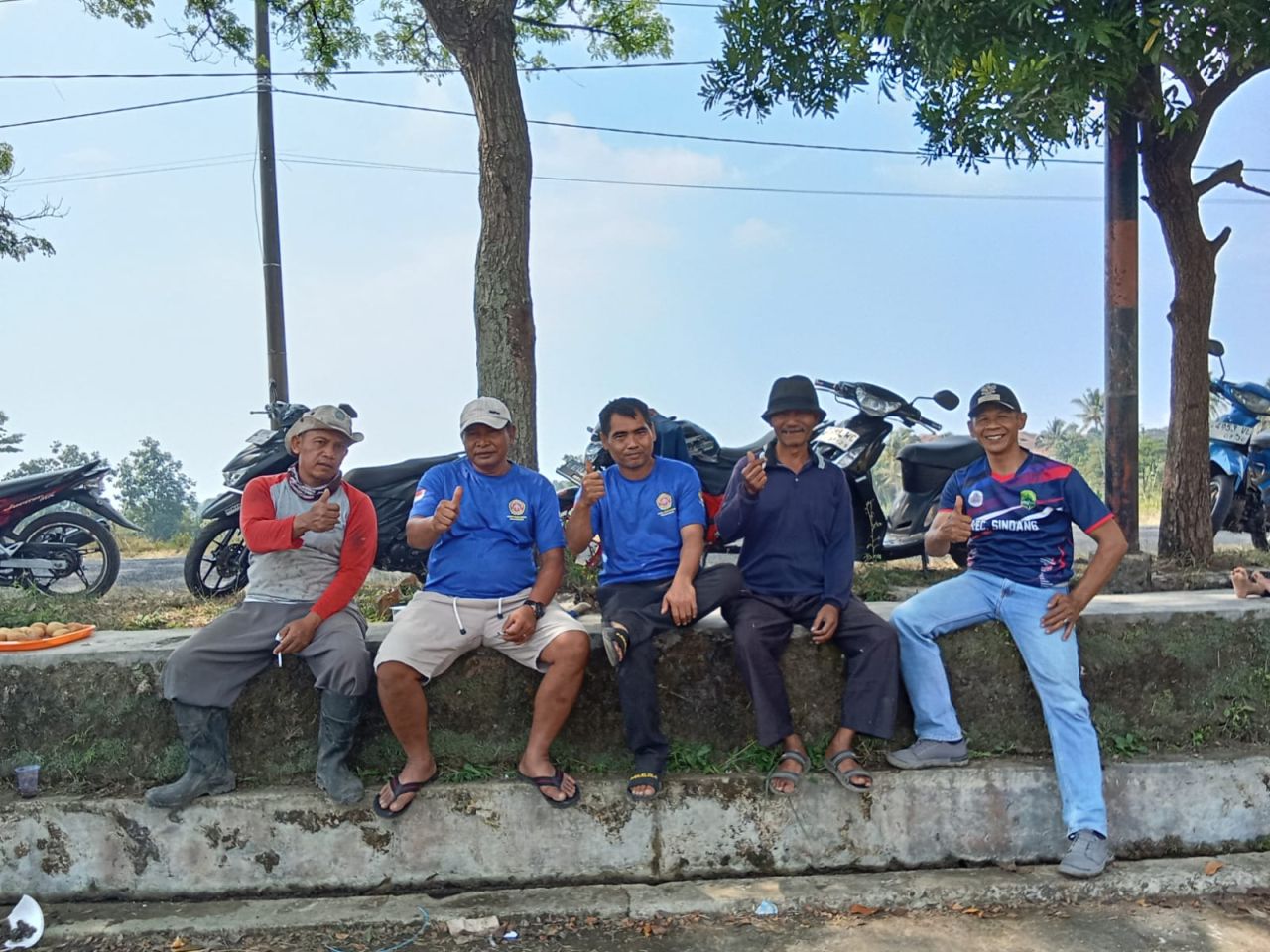 Karang Taruna dan Pemdes Garawastu Benahi Lapangan Sepak Bola, Siapkan Turnamen Antar RT/RW