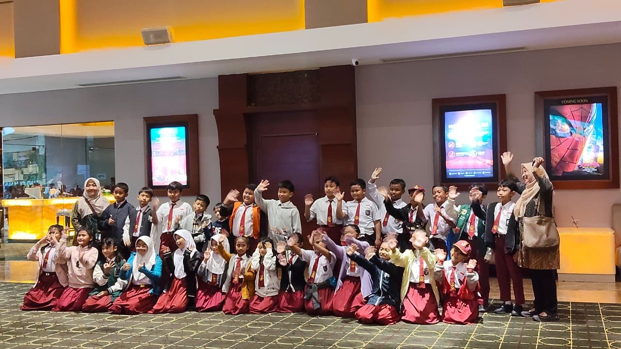 Grand Whiz Hotel Praxis Surabaya dan KAI Hadirkan Edukasi Seru bagi Anak