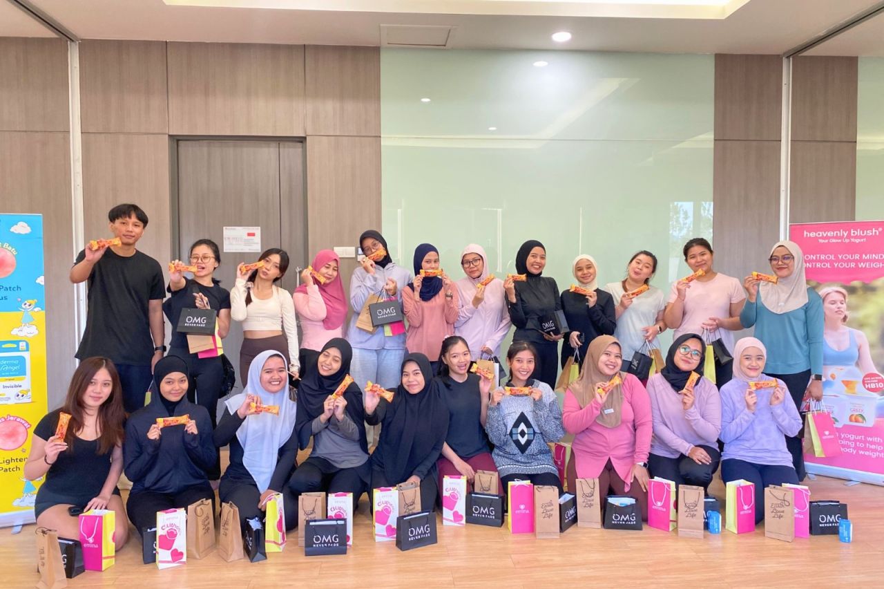Gandeng Fithub, Swiss-Belexpress Jemursari Surabaya Ajak Warga Sehat Lewat 'Afternoon Mat Pilates'