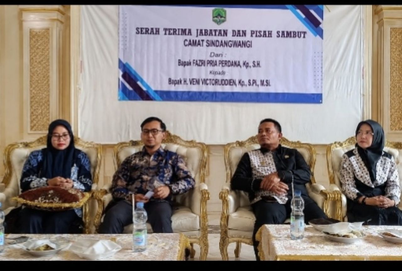 Sertijab Camat Sindangwangi, Fazri Pria Perdana Serahkan Jabatan kepada Veni Victorudien