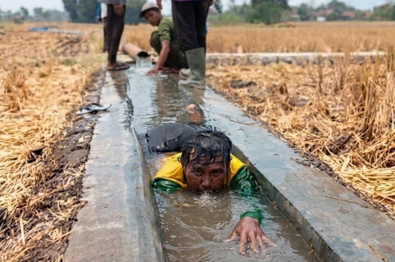 Irigasi Kembali Mengalir, Petani Cikedung Sumedang Siap Percepat Masa Tanam