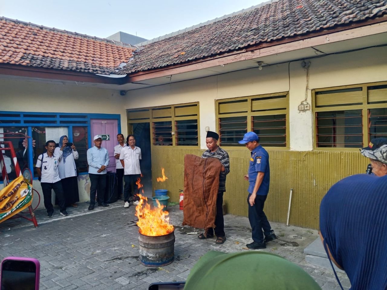 Warga Jepara Dibekali Mitigasi Kebakaran, Komisi B DPRD Surabaya Gandeng Damkar