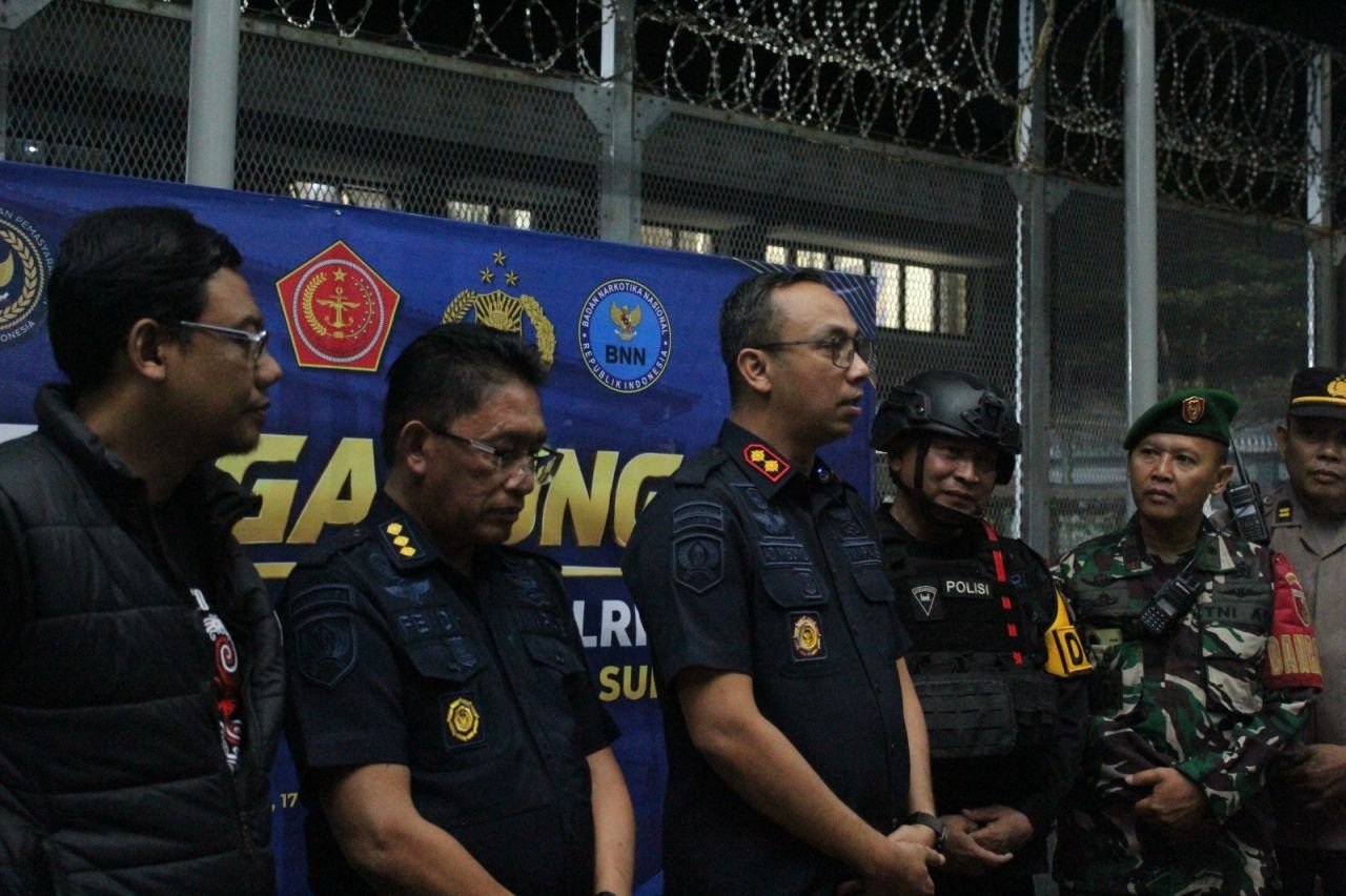 Persiapan razia gabungan di Rutan Surabaya