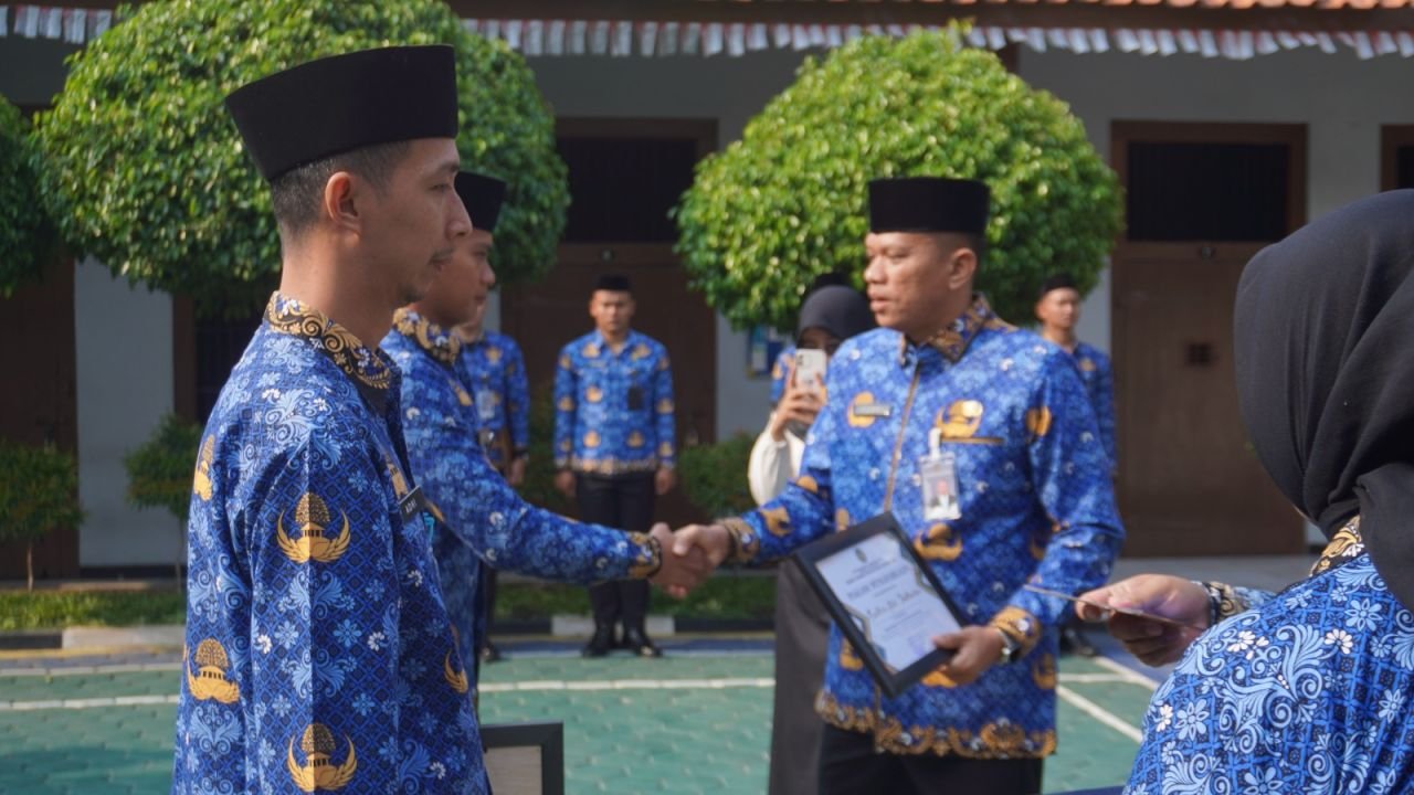 Rutan Pemalang Berikan Penghargaan Pegawai Teladan Periode Juli–Agustus 2026