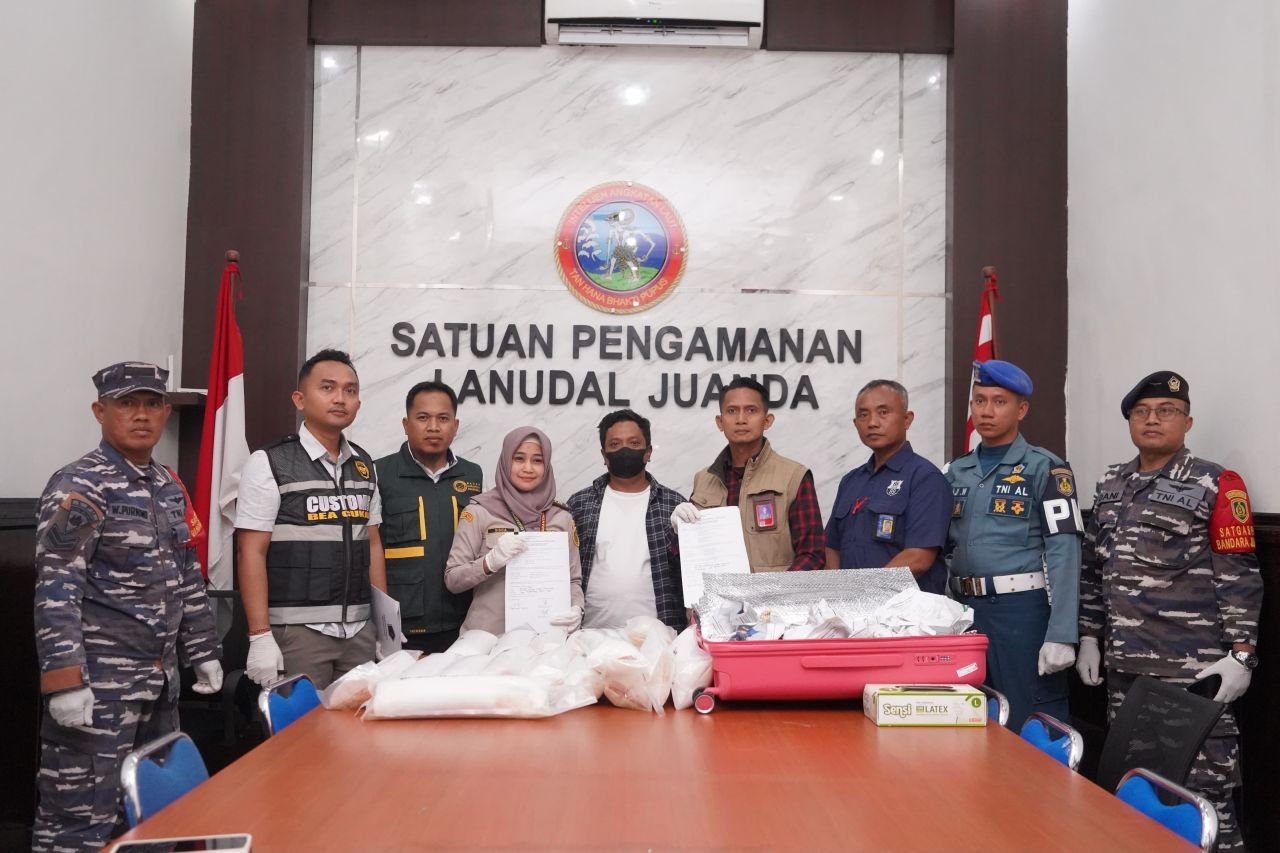 Ungkap pengiriman ribuan benih Lobster