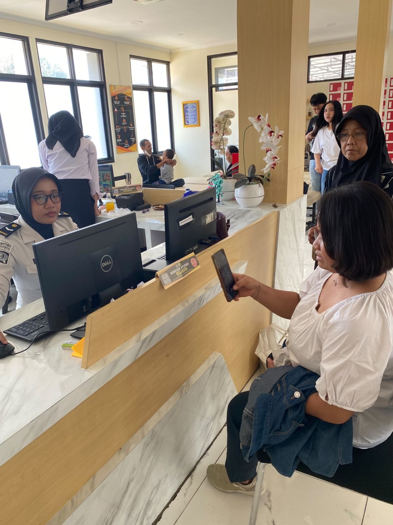 Kunjungan ke Rutan Surabaya Kini Makin Praktis, Antrean Bisa Diambil dari Rumah