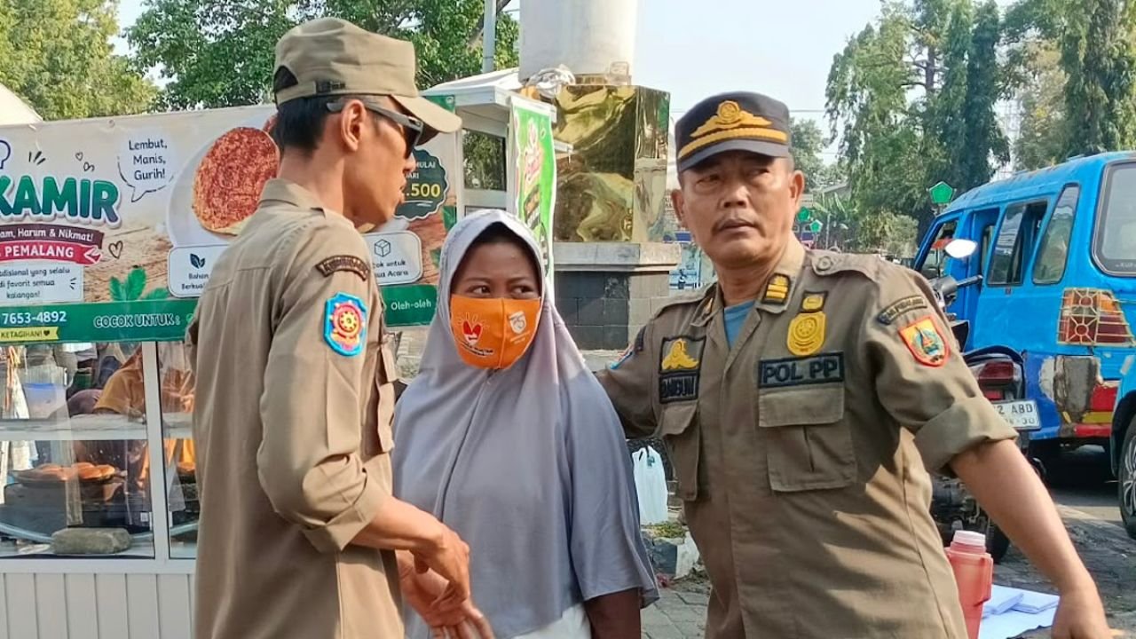 Puluhan Pengemis di Kawasan Masjid Agung dan Alun-Alun Pemalang Ditertibkan Satpol PP