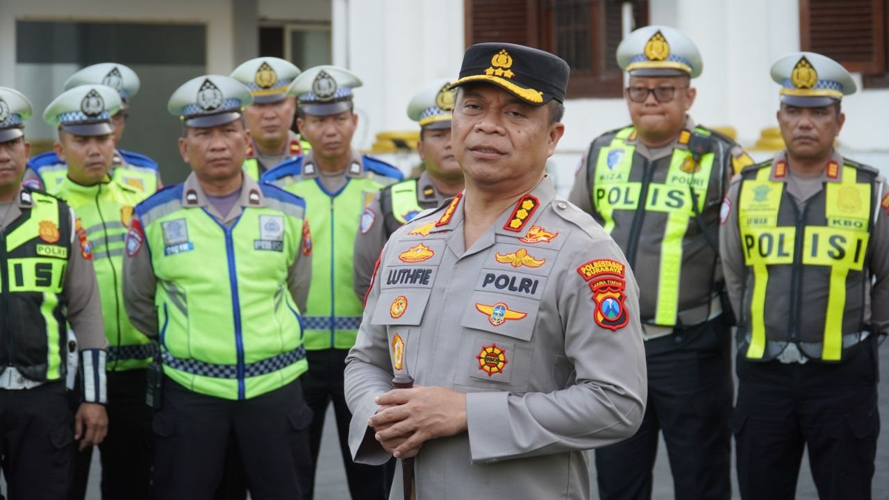 Polrestabes Surabaya Berlakukan Tilang Manual Tegaskan Nol Toleransi Penyimpangan
