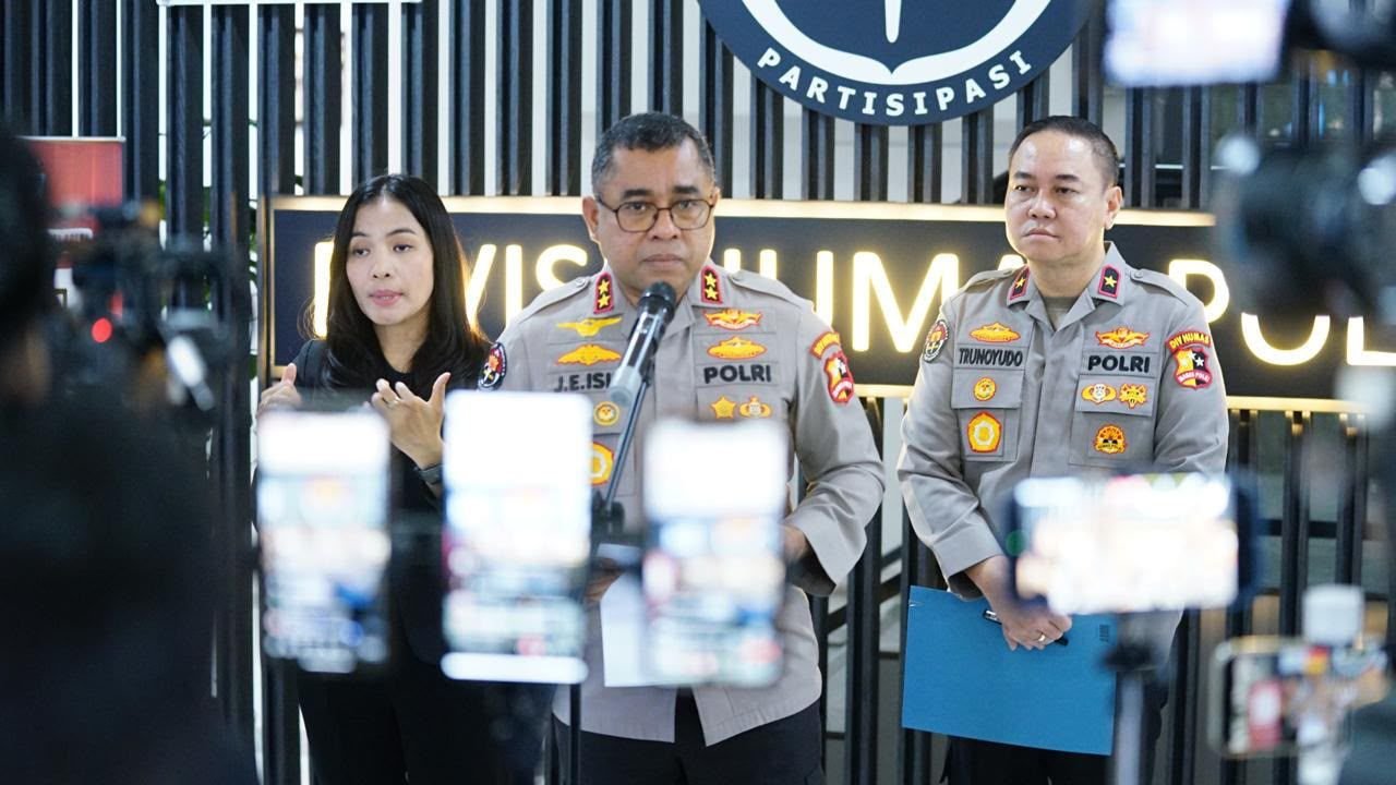 Polri Mutasi 88 Pati dan Pamen
