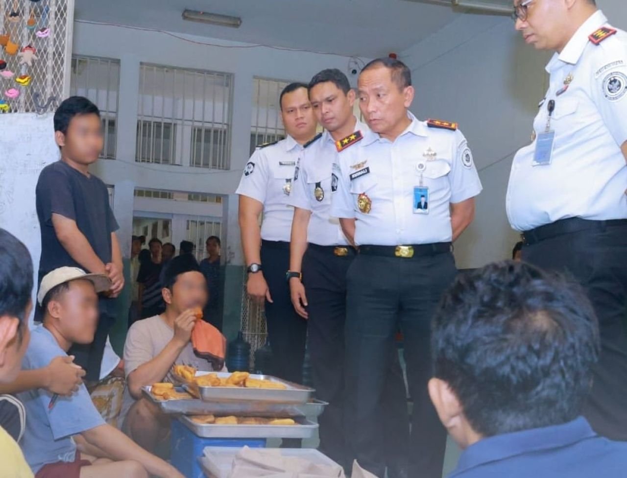Kakanwil Pastikan Layanan dan Fasilitas Bagi Warga Binaan Rutan Surabaya Semuanya Sama