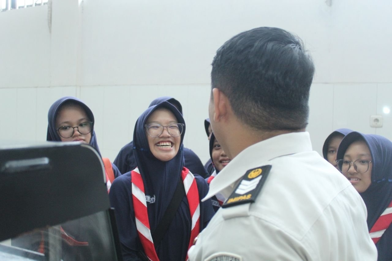 Kunjungan siswa SMP Islam Terpadu Al Ibrah Gresik