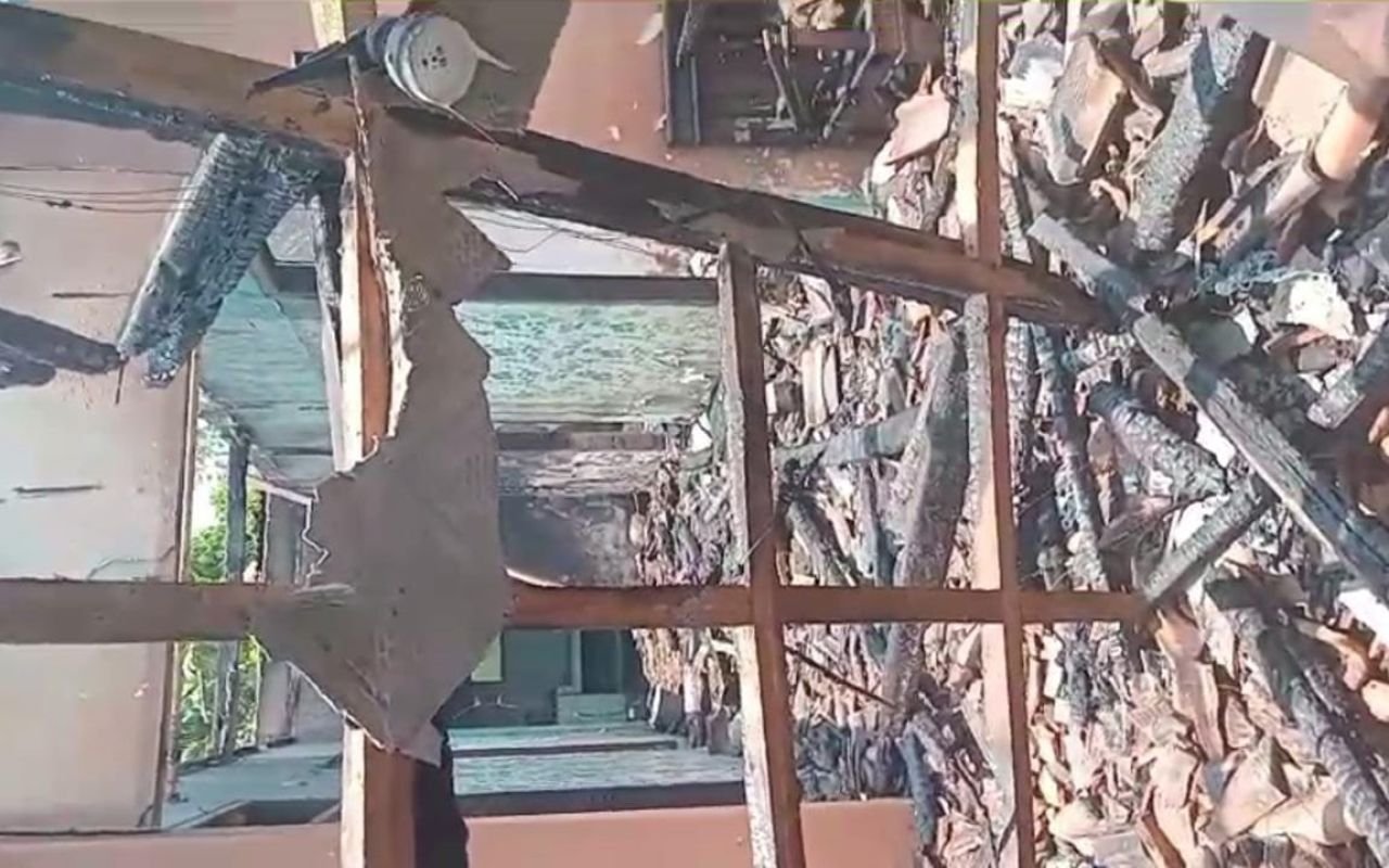 Sijago Merah Hanguskan Dua Rumah Warga di Desa Sangkanhurip