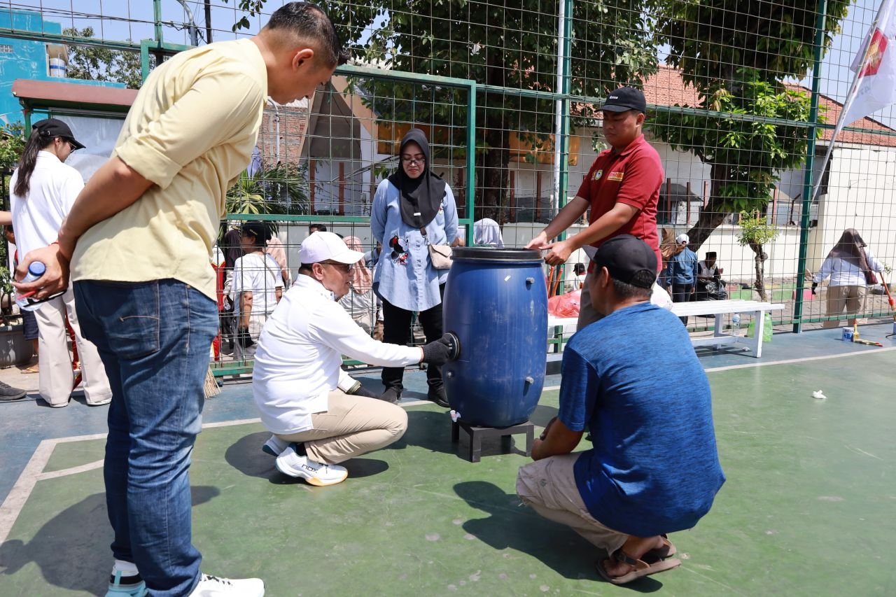 Wujudkan Gerakan Indonesia ASRI, Cak Yebe Ajak Warga Keputran Olah Sampah dari Rumah ‎