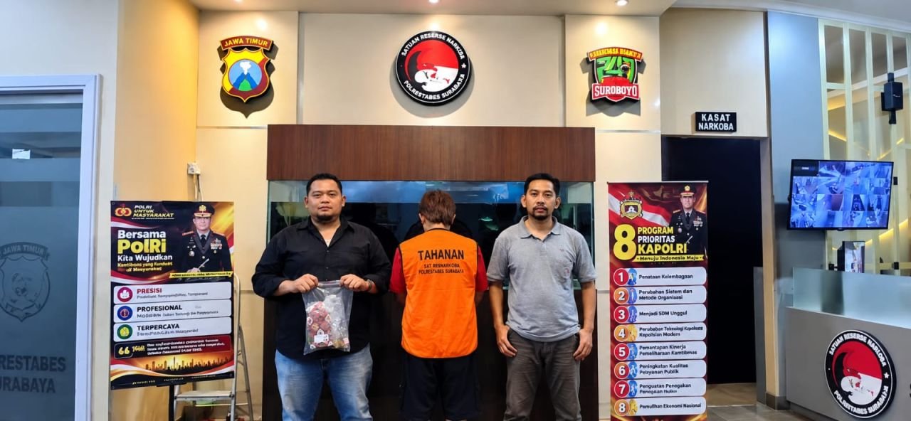 Satresnarkoba Polrestabes Surabaya ungkap ungkap peredaran sabu