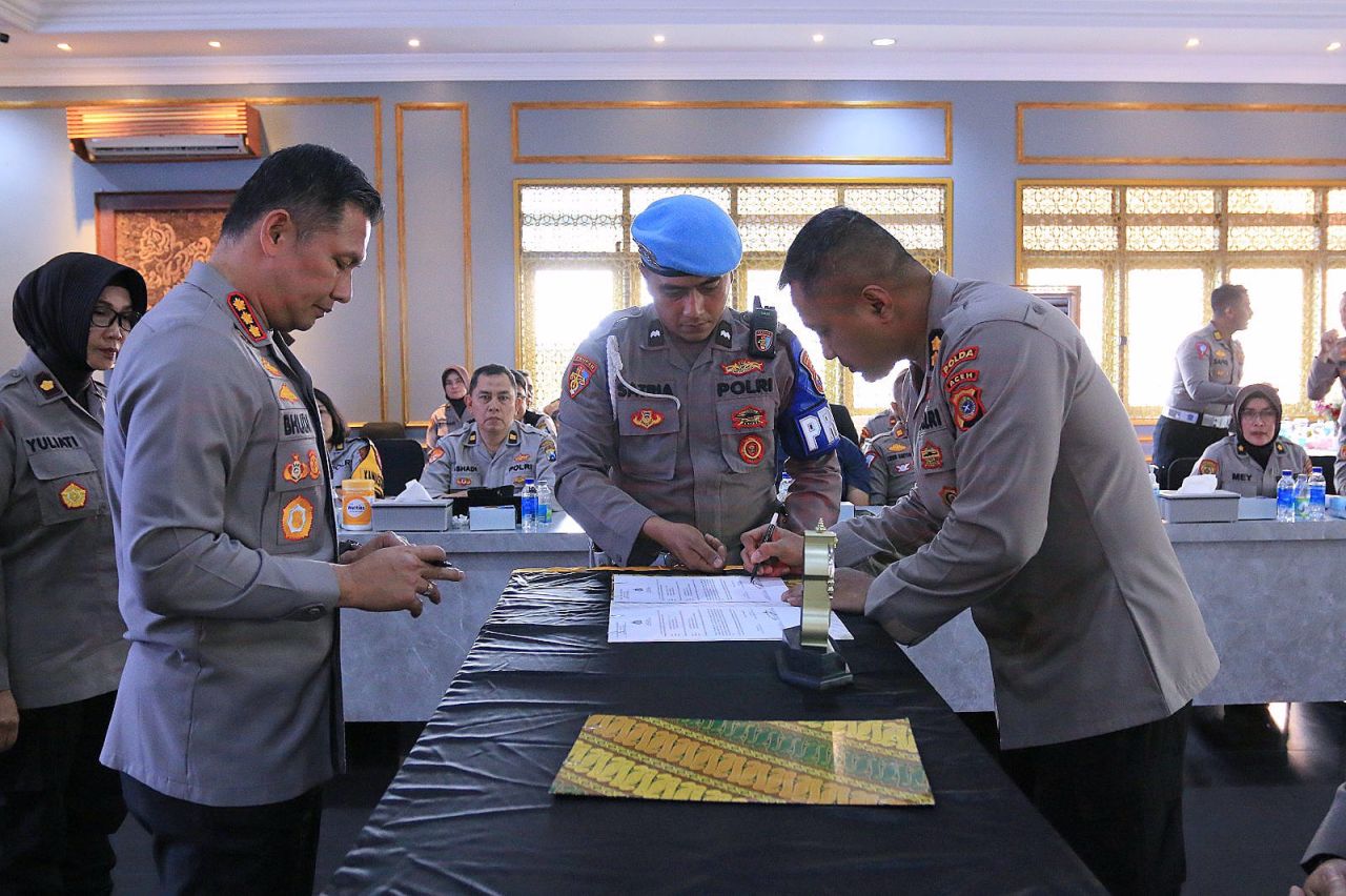Studi Banding, Polda Aceh dan Papua Pelajari Strategi ZI Hingga Aplikasi QR Layanan Polisi