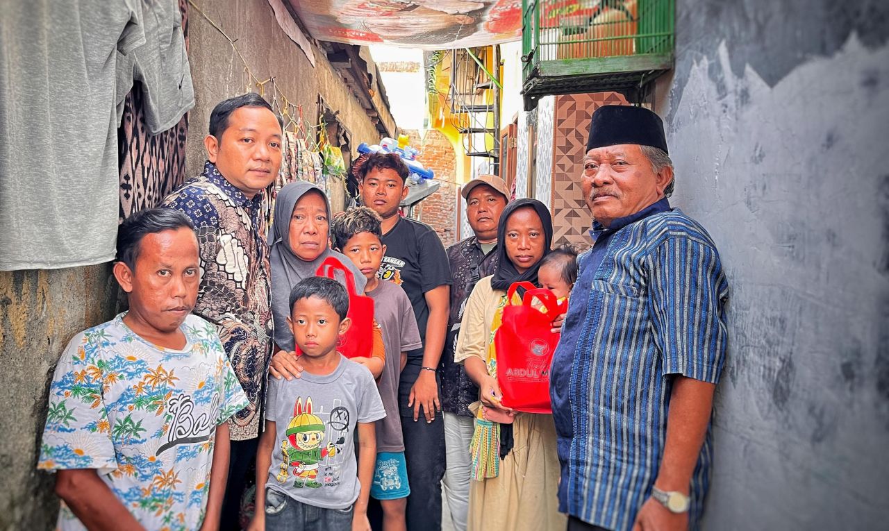 Abdul Malik bersama warga bulak banteng